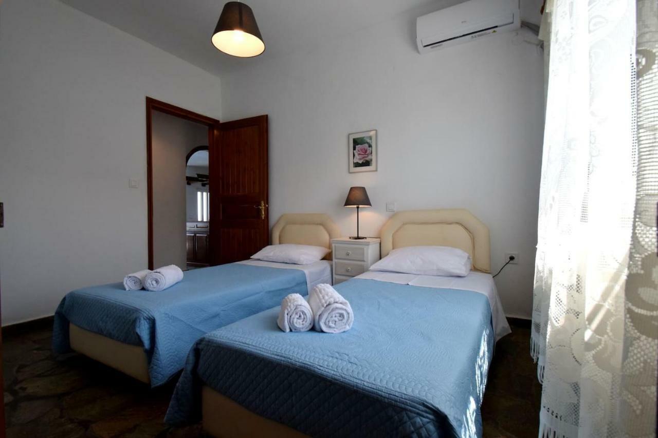 Antorina Beachfront Villas With Private Pools Kamari  Eksteriør bilde